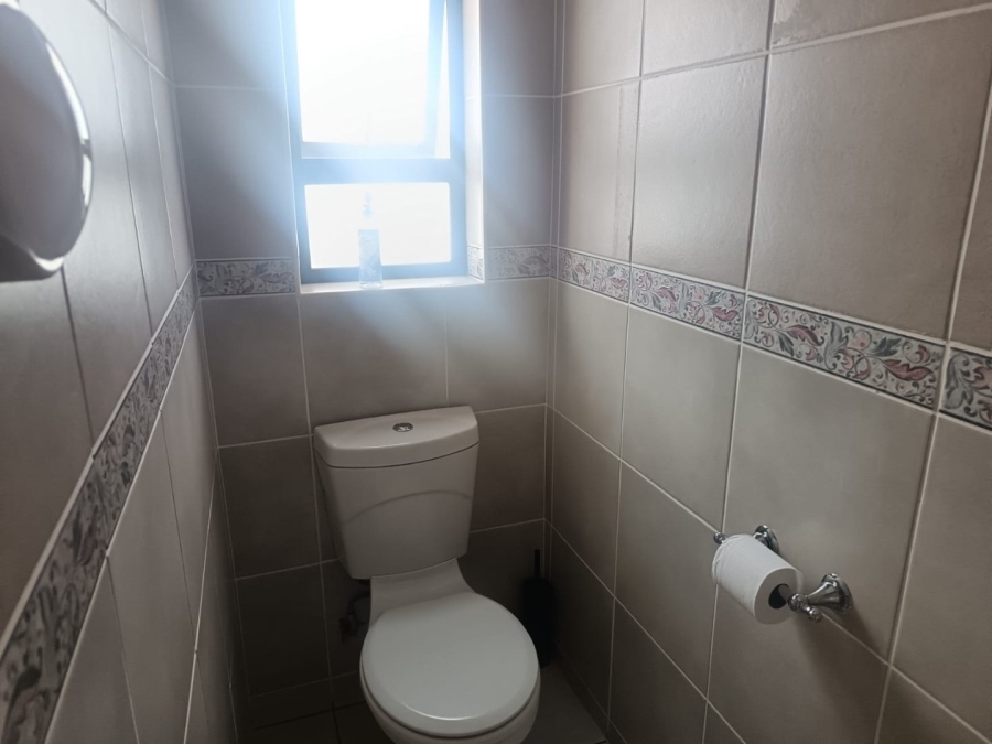 4 Bedroom Property for Sale in Rhodesdene Northern Cape